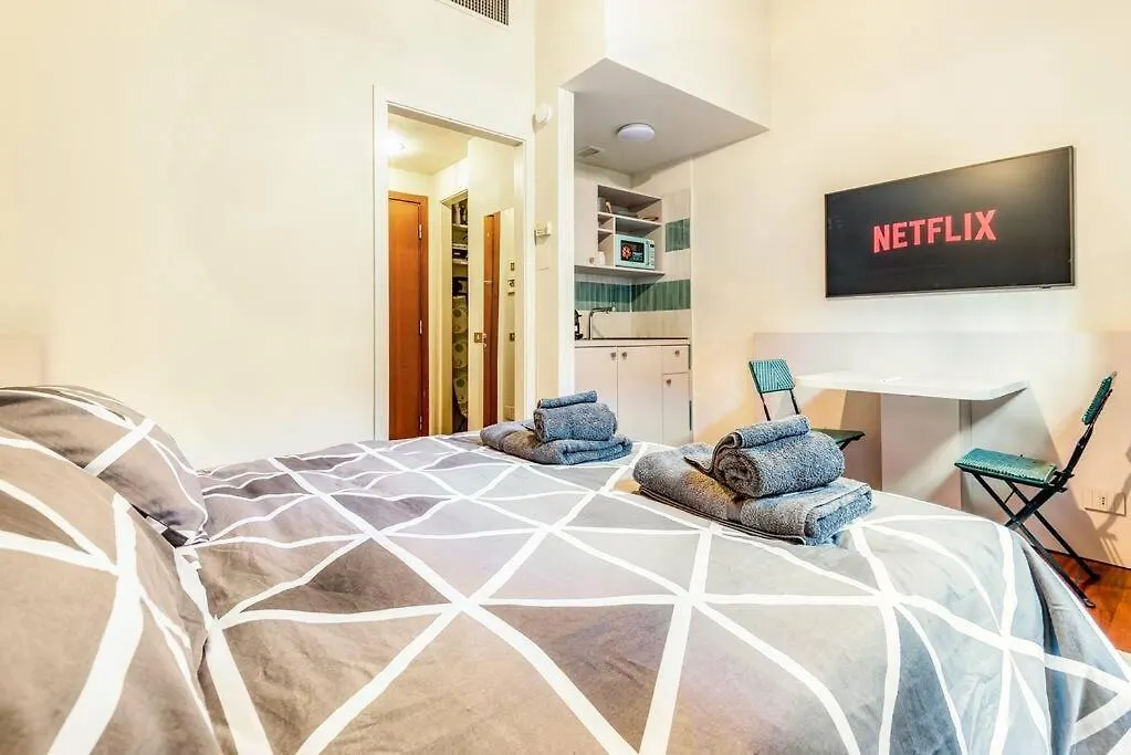 Brera-Duomo-Castle Luxury Design Apt. M2 1' Walk Milán Italia